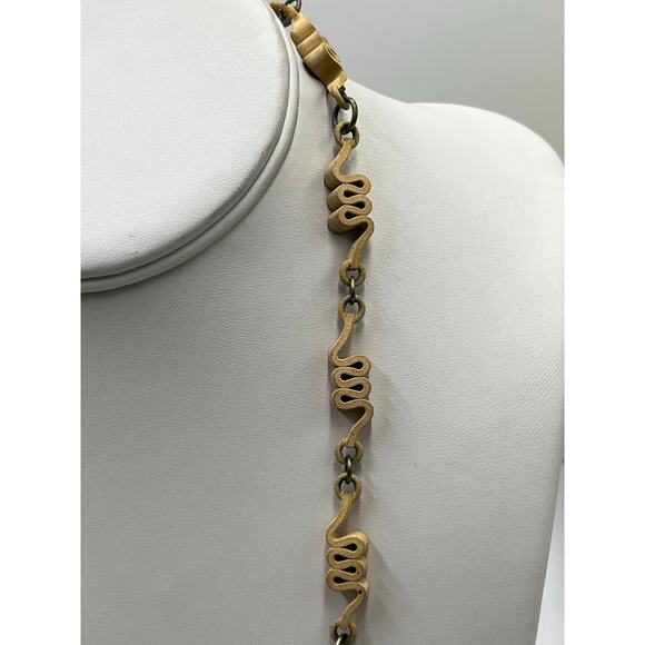 Vintage Hand Painted French
Heraldic Swan Necklace Heavy Metal Artisan Jewelry - Picture 5 of 13